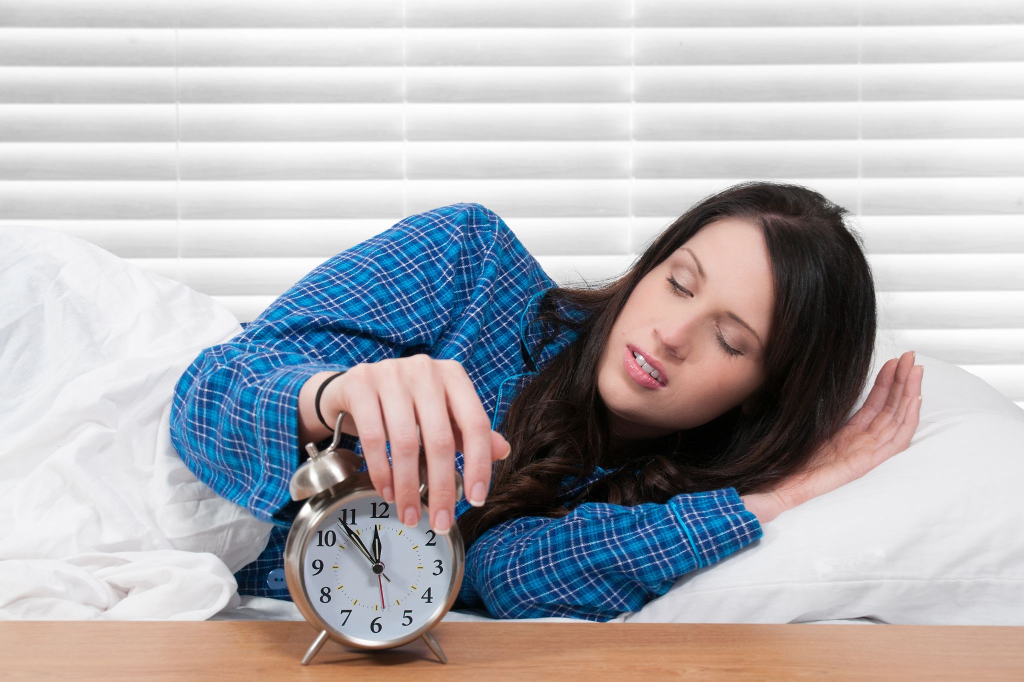 Change Sleep Gradually How to easily become a morning person - Everyday Splendour