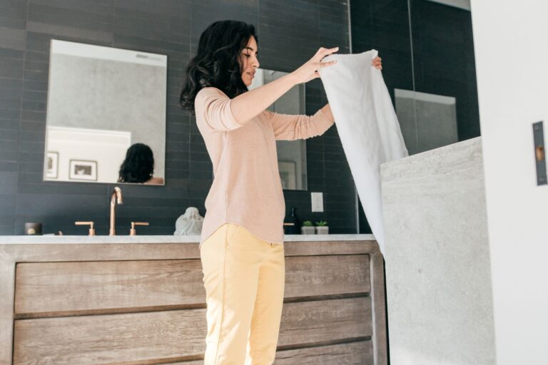 How to create a spring cleaning routine for your apartment